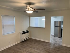 1312 O St in Sanger, CA - Building Photo - Building Photo