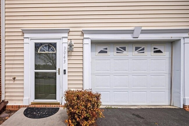 3043 Diamond Spring Ln in Harrisonburg, VA - Foto de edificio - Building Photo