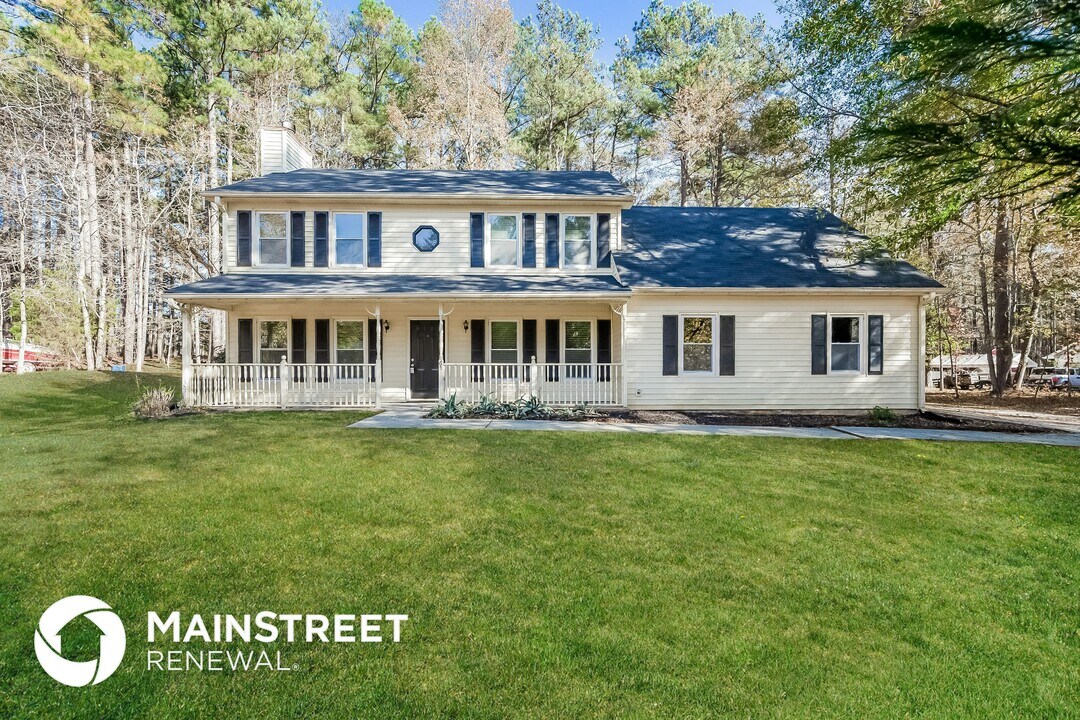 65 Pine Tree Dr in Mcdonough, GA - Building Photo