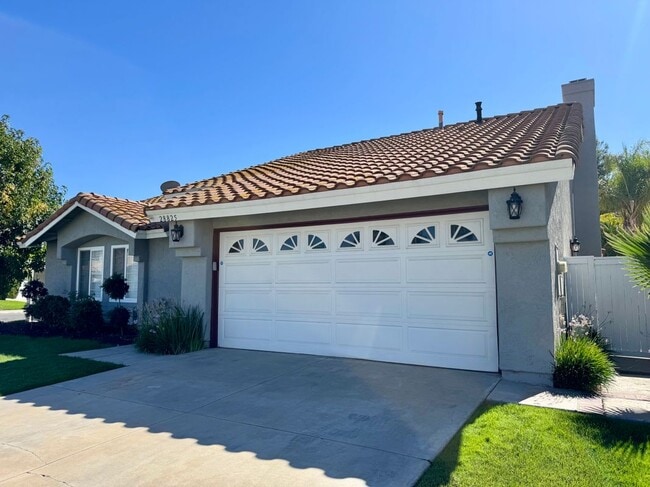 28825 Corte Suerte in Menifee, CA - Foto de edificio - Building Photo