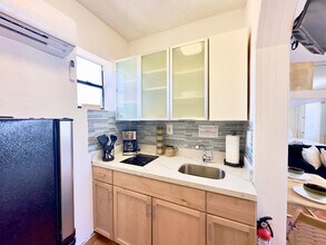 104 Harding St in Hollywood, FL - Building Photo - Building Photo