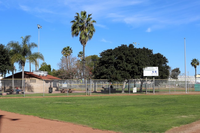 Apartments for rent in Peacock, CA