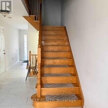 35 View Green Crescent in Toronto, ON - Building Photo - Building Photo