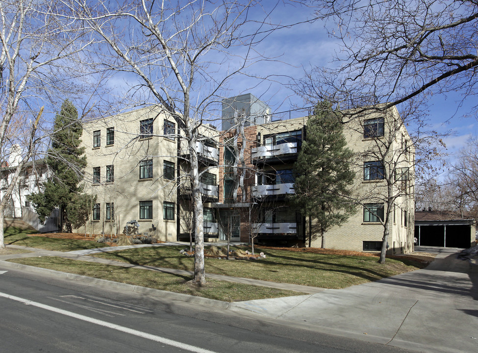 Condiminiums in Denver, CO - Building Photo