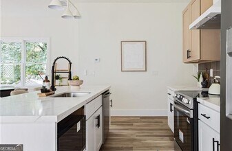 1265 Oak St SW in Atlanta, GA - Building Photo - Building Photo