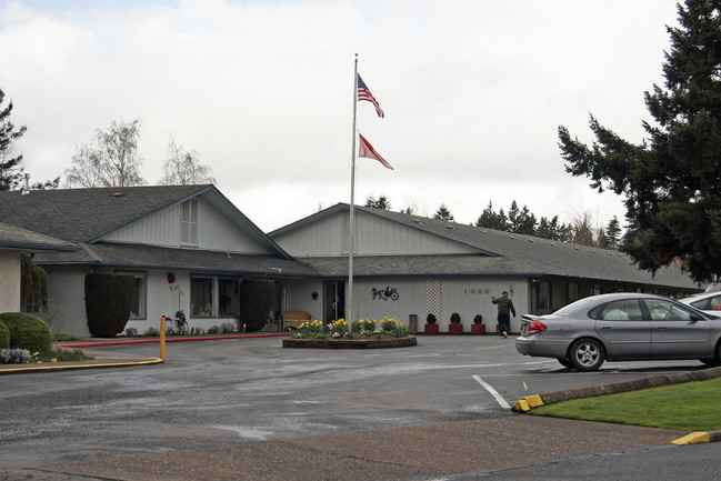 Kamlu Retirement Inn in Vancouver, WA - Building Photo - Building Photo