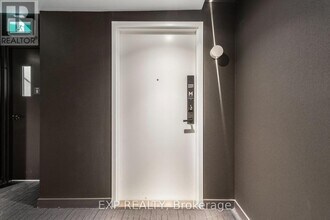 3900 Confederation Pkwy in Mississauga, ON - Building Photo - Building Photo