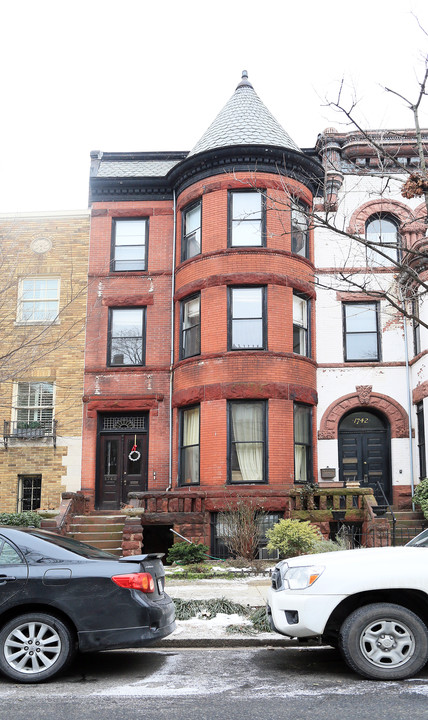 1740 S St NW in Washington, DC - Building Photo