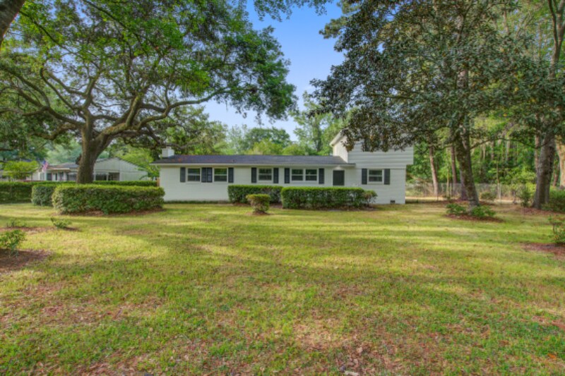 1986 Elaine St in Johns Island, SC - Building Photo