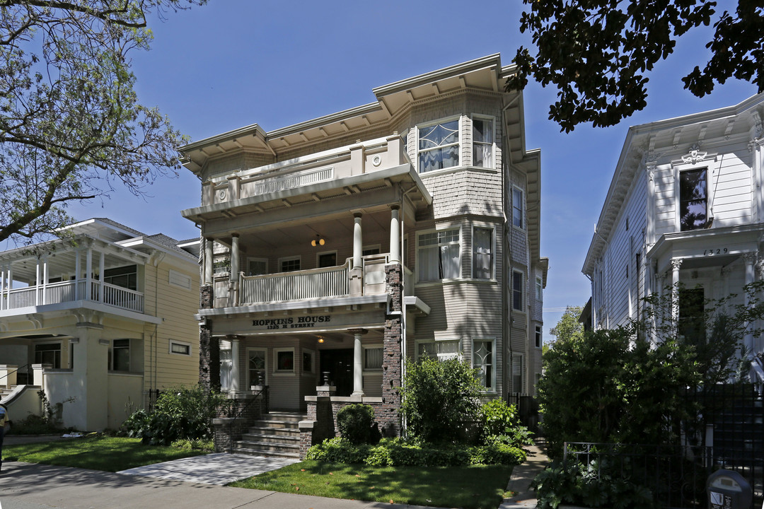 1325 H St in Sacramento, CA - Building Photo