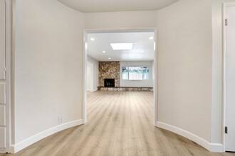 1056 Adelante Ave in Los Angeles, CA - Building Photo - Building Photo