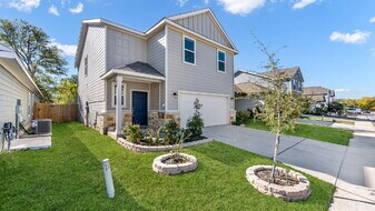 4422 Chandler Rd in San Antonio, TX - Building Photo