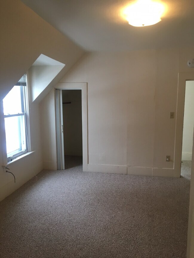 1308 11th St E, Unit 3 in Menomonie, WI - Building Photo - Building Photo