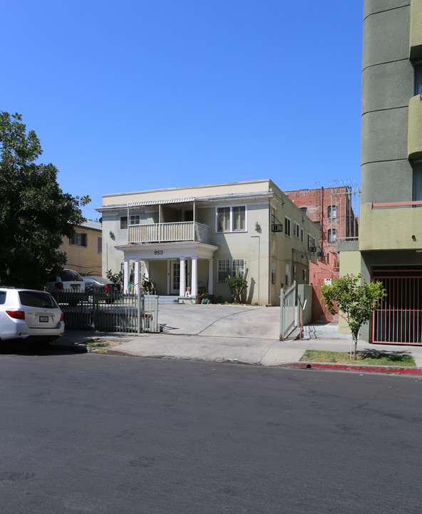 853 S Kingsley Dr in Los Angeles, CA - Building Photo