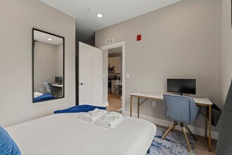626 N Delaware Ave in Philadelphia, PA - Building Photo - Building Photo