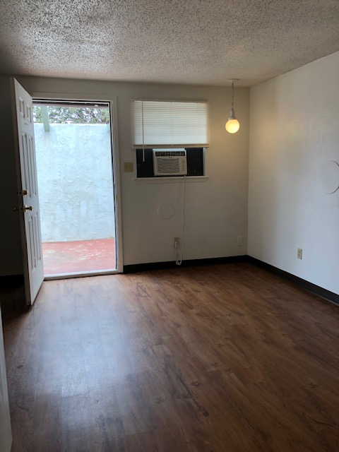 818 S Avenue A in Portales, NM - Building Photo - Building Photo