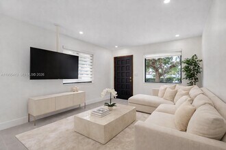 1293 SW 22nd Ave in Miami, FL - Building Photo - Building Photo