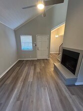1610 Waterloo Tr in Austin, TX - Building Photo - Building Photo