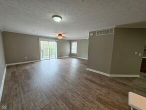 1480 Royal View Ln in Greenwood, IN - Building Photo - Building Photo