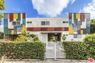 2922 S Budlong Ave in Los Angeles, CA - Building Photo