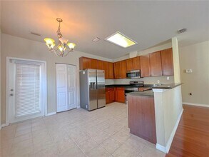 8166 SW 74th Ln in Gainesville, FL - Building Photo - Building Photo