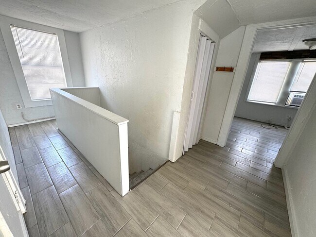 1006 13th Ave W-Unit -c5711be0-f488-11e9-9749-06828d28cbce in Bradenton, FL - Building Photo - Building Photo