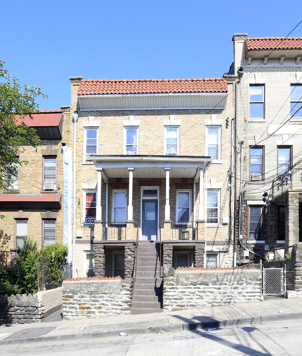 46 S Bleeker St in Mount Vernon, NY - Foto de edificio