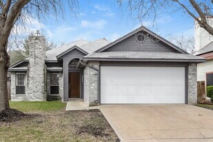 5423 Park Lake in San Antonio, TX - Building Photo