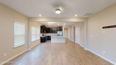 3965 Cloverdale Ct in Middleburg, FL - Building Photo - Building Photo