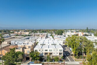 Gate 26 in Valley Village, CA - Building Photo - Building Photo
