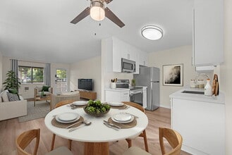 Hacienda at Camarillo Oaks in Camarillo, CA - Building Photo - Building Photo