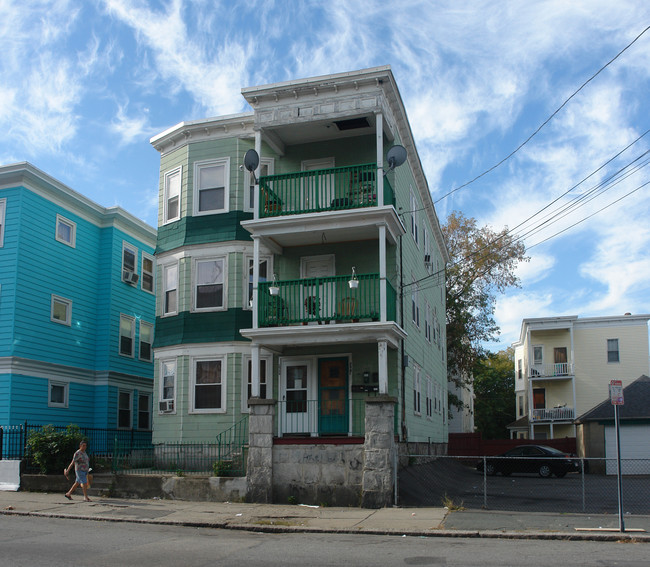 298B-298C Lawrence St in Lawrence, MA - Foto de edificio - Building Photo