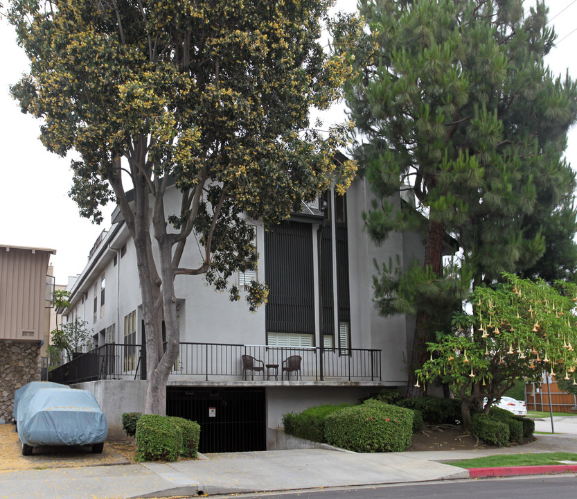 11417 Missouri Ave in Los Angeles, CA - Building Photo