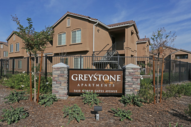 Greystone Apartments in Fresno, CA - Foto de edificio - Building Photo