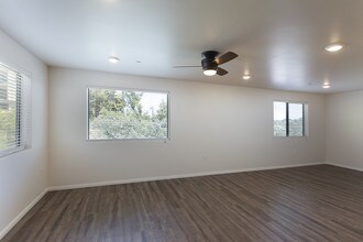 5978 Lauretta St in San Diego, CA - Building Photo - Building Photo