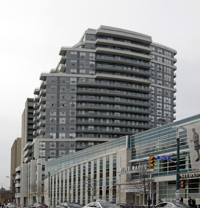 The Mosaic Condos in Toronto, ON - Building Photo - Building Photo