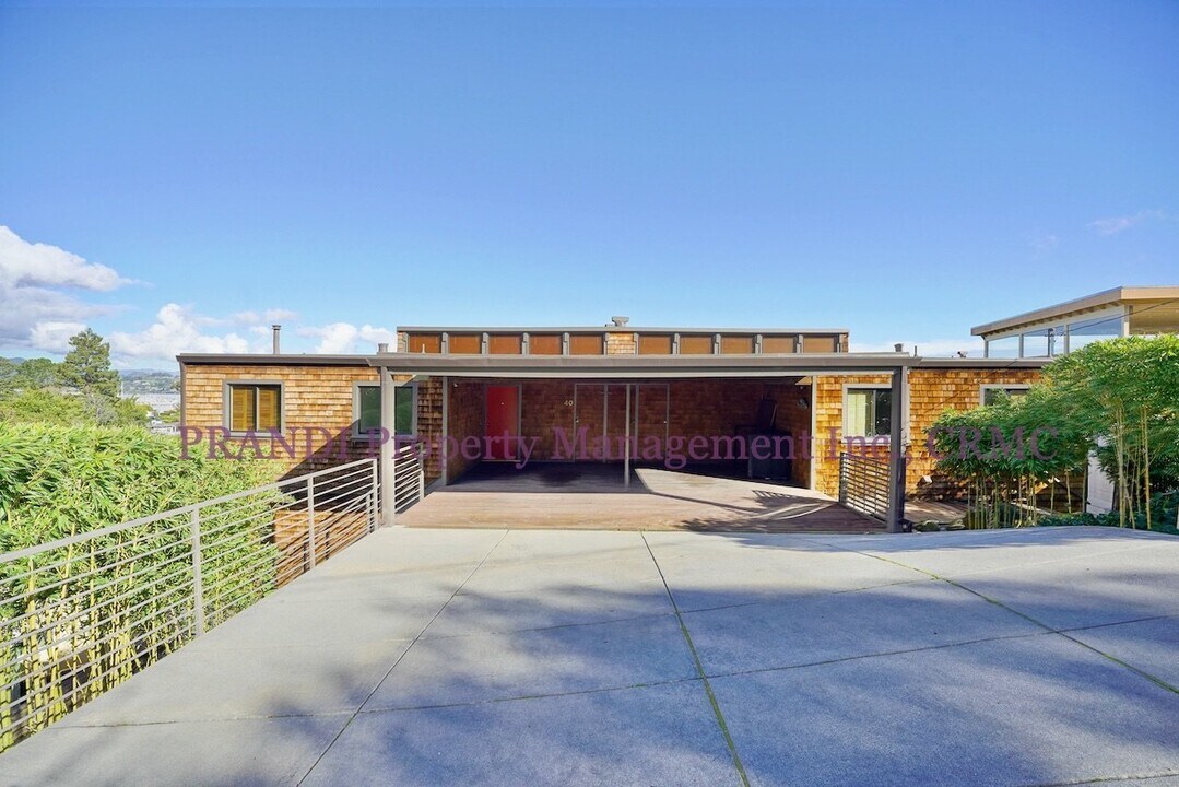 40 Filbert Ave in Sausalito, CA - Building Photo