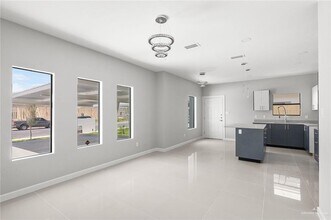 15 Summerland Ln in Edinburg, TX - Building Photo - Building Photo