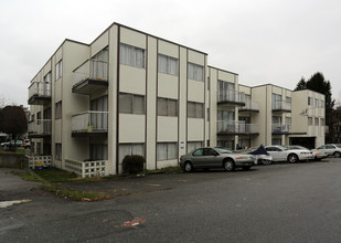 8655 Selkirk St in Vancouver, BC - Building Photo - Building Photo