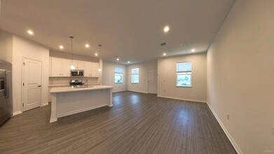 550 Orient Ave in Debary, FL - Building Photo - Building Photo