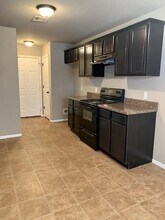 320 Aster St in Centerton, AR - Foto de edificio - Building Photo