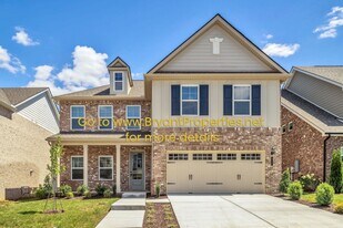 460 Triple Crown Cir in Gallatin, TN - Building Photo