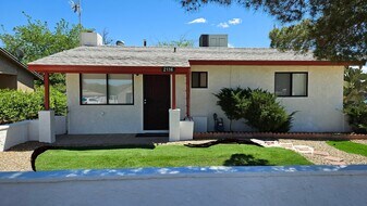 2116 Ashfork Ave in Kingman, AZ - Building Photo