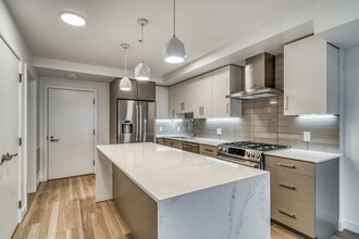 Marda in Calgary, AB - Building Photo - Building Photo