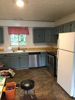 160 W Jensen Cir, Unit Apt # 1 in Wasilla, AK - Building Photo