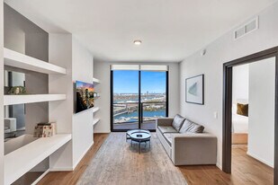 398 NE 5th St, Unit SI ID1504027P in Miami, FL - Building Photo