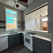 1387 St Anthony St in New Orleans, LA - Building Photo - Building Photo