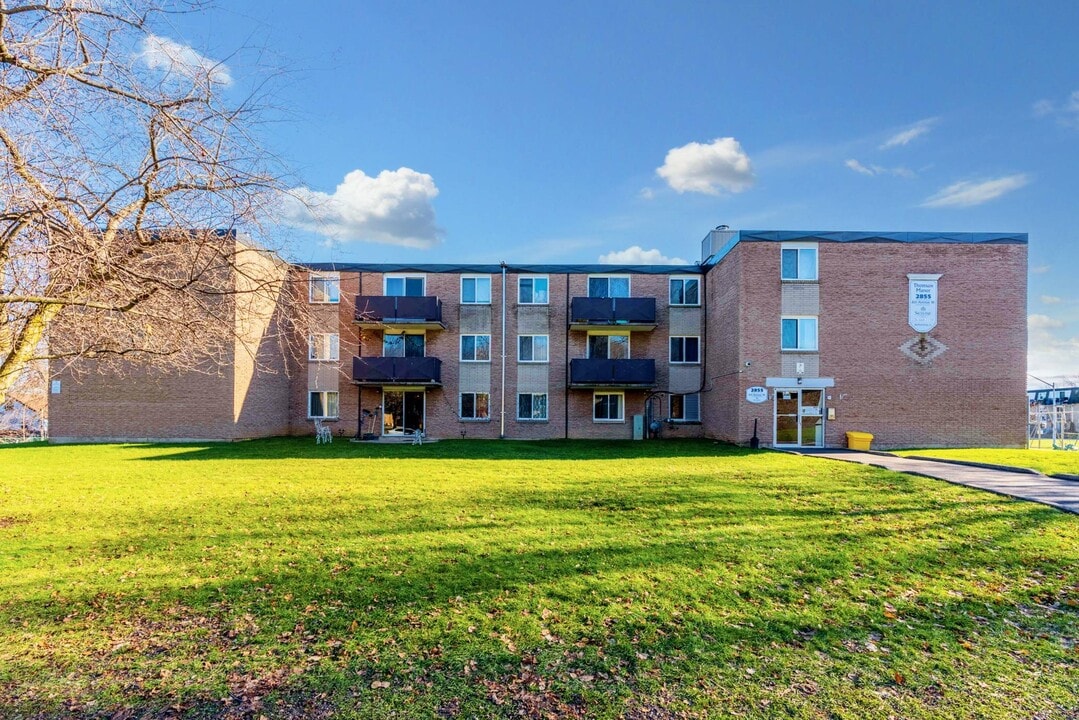 2855 6th Ave W in Owen Sound, ON - Building Photo