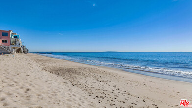 25423 Malibu Rd in Malibu, CA - Foto de edificio - Building Photo