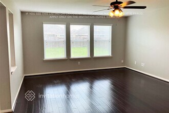 1196 Colt Creek Ct in Alvin, TX - Building Photo - Building Photo